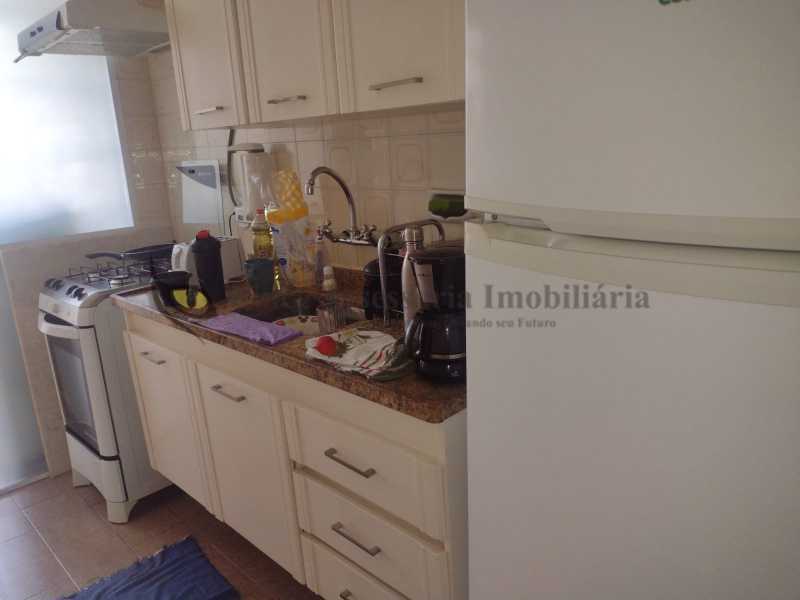 Apartamento à venda com 2 quartos, 59m² - Foto 15