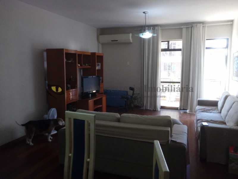 Apartamento à venda com 3 quartos, 153m² - Foto 3