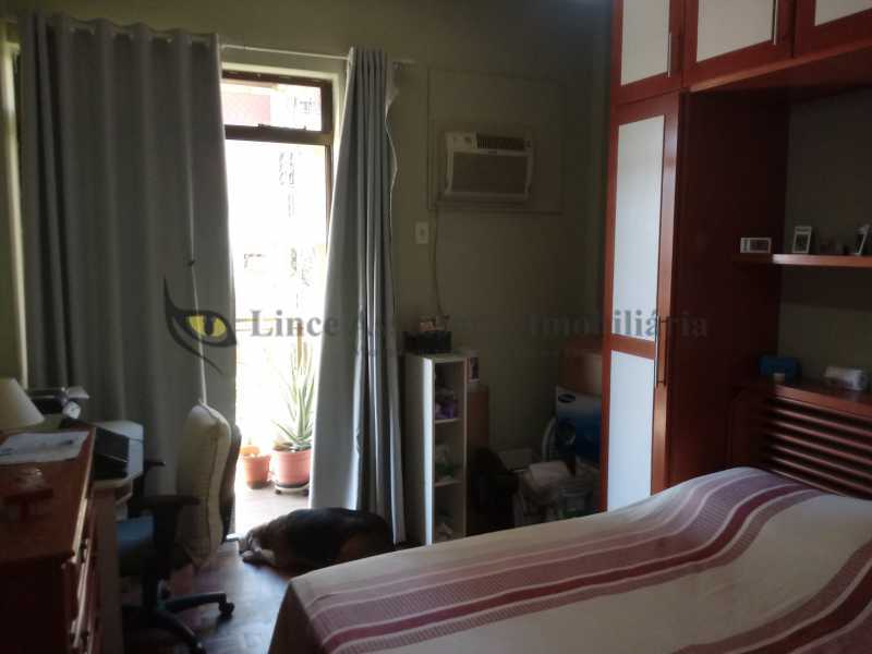 Apartamento à venda com 3 quartos, 153m² - Foto 13