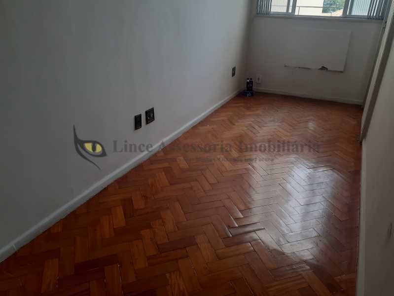 Apartamento à venda com 1 quarto, 46m² - Foto 2