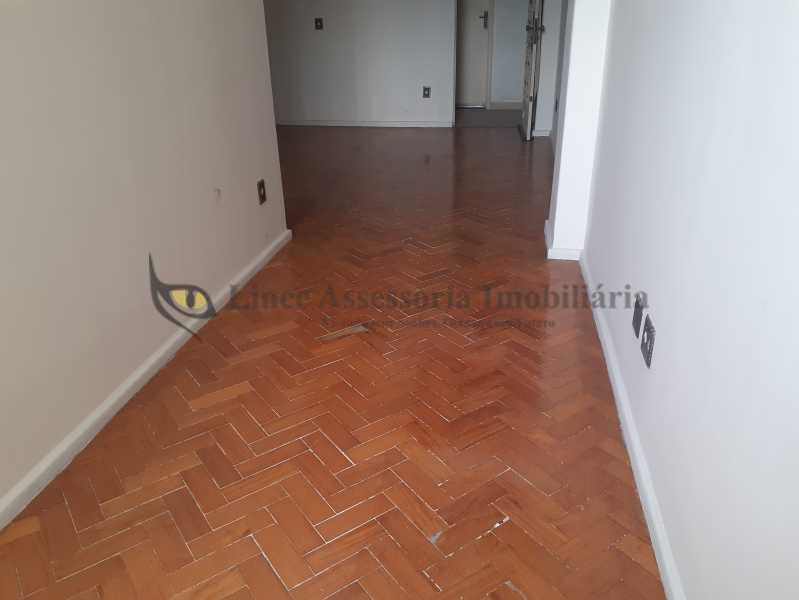 Apartamento à venda com 1 quarto, 46m² - Foto 3