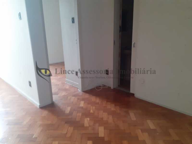 Apartamento à venda com 1 quarto, 46m² - Foto 5