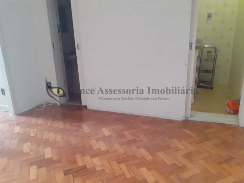 Apartamento à venda com 1 quarto, 46m² - Foto 9