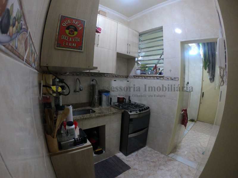 Apartamento à venda com 2 quartos, 58m² - Foto 14