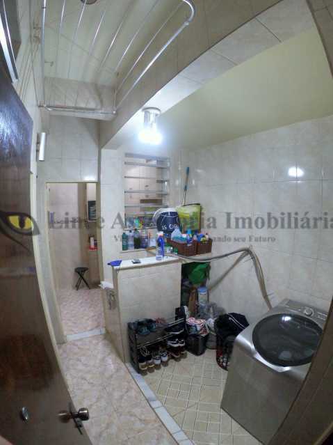 Apartamento à venda com 2 quartos, 58m² - Foto 19