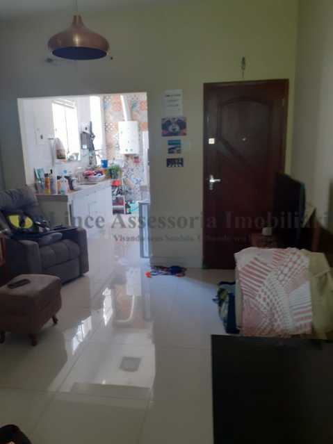 Apartamento à venda com 1 quarto, 54m² - Foto 2