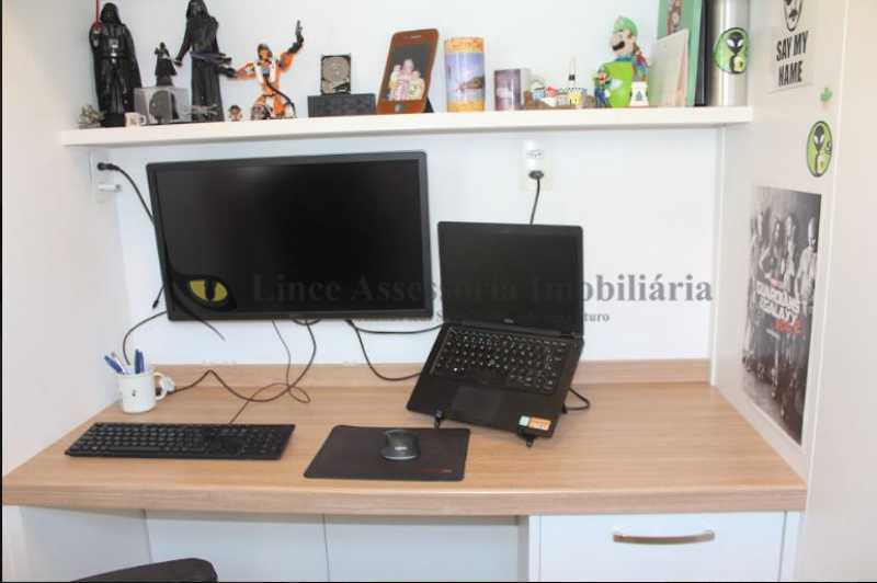 Apartamento à venda com 2 quartos, 80m² - Foto 16