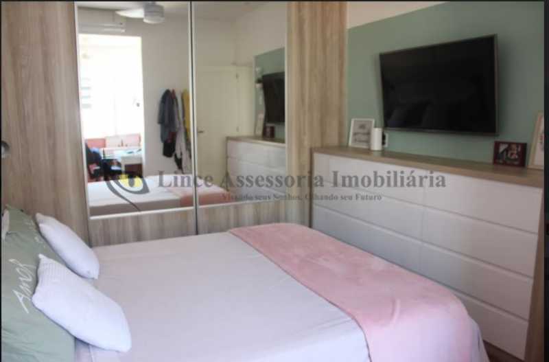 Apartamento à venda com 2 quartos, 80m² - Foto 11