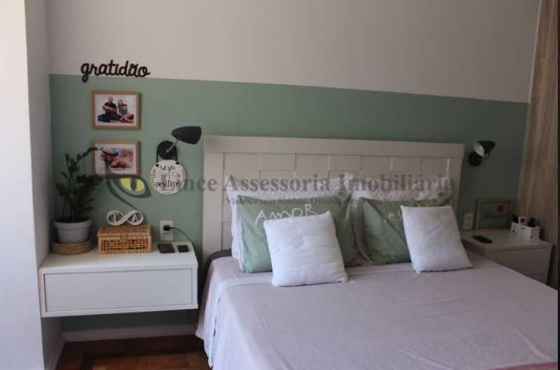 Apartamento à venda com 2 quartos, 80m² - Foto 10