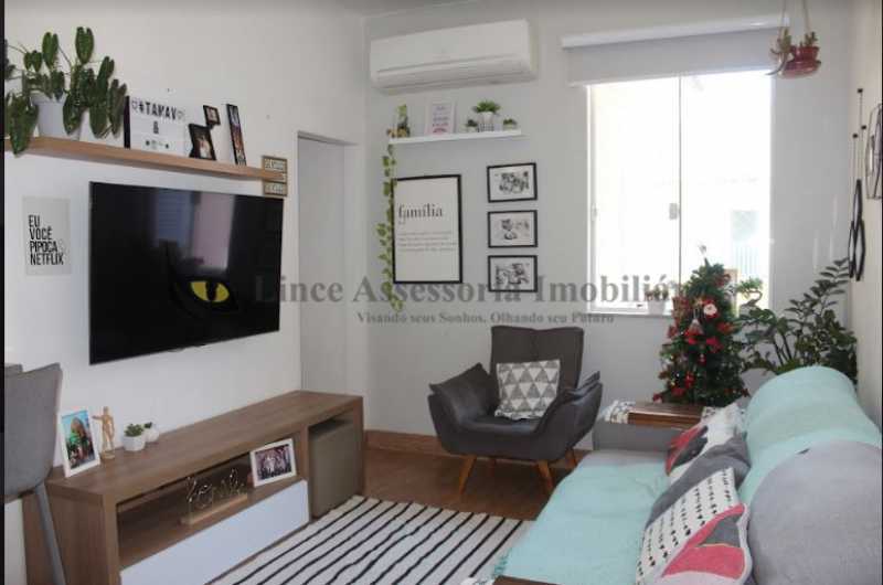 Apartamento à venda com 2 quartos, 80m² - Foto 2