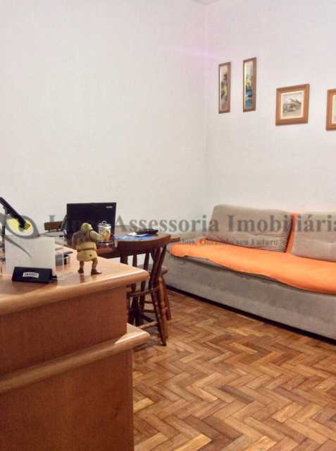 Apartamento à venda com 1 quarto, 33m² - Foto 1