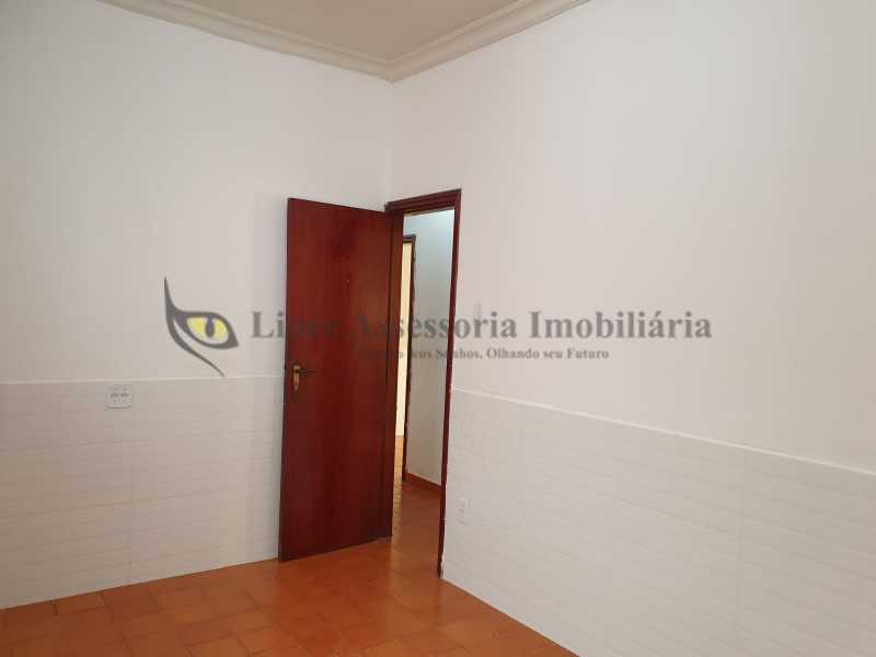 Apartamento à venda com 2 quartos, 76m² - Foto 5