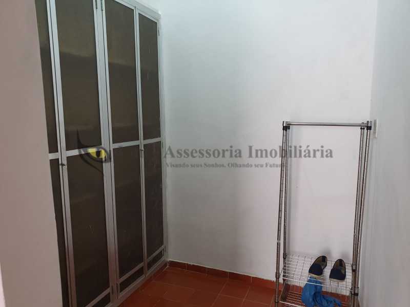 Apartamento à venda com 2 quartos, 76m² - Foto 9