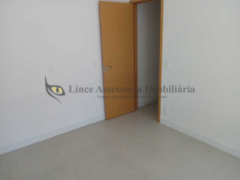 Apartamento à venda com 2 quartos, 100m² - Foto 25