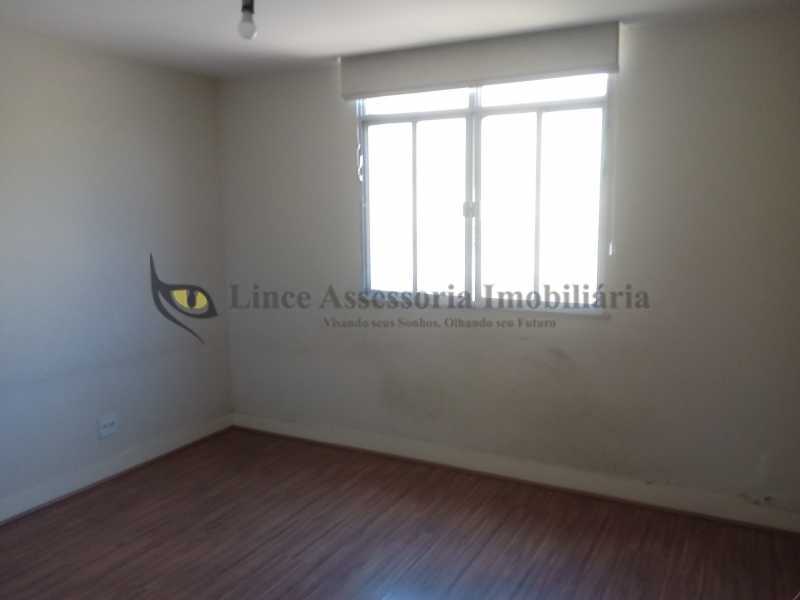 Apartamento à venda com 2 quartos, 61m² - Foto 1