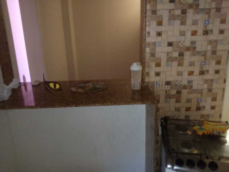 Apartamento à venda com 2 quartos, 61m² - Foto 24