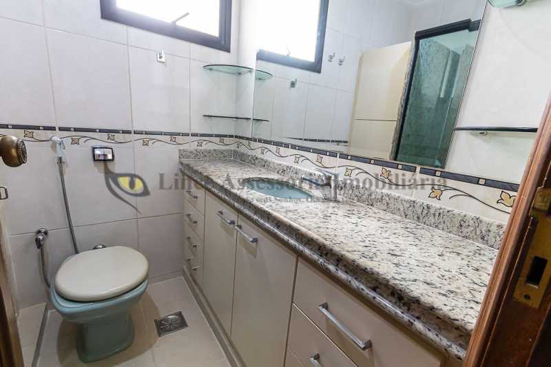 Apartamento à venda com 4 quartos, 220m² - Foto 9