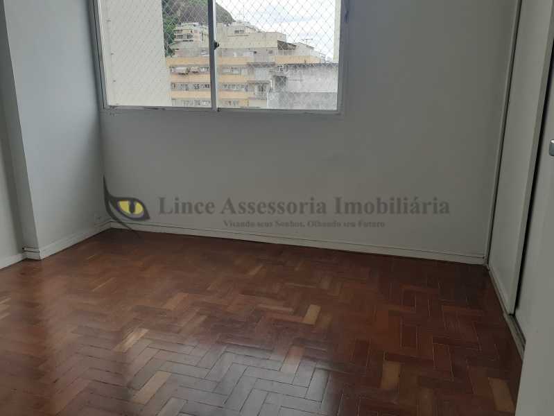 Apartamento à venda com 2 quartos, 71m² - Foto 8