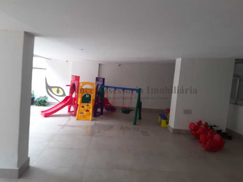 Apartamento à venda com 2 quartos, 85m² - Foto 24