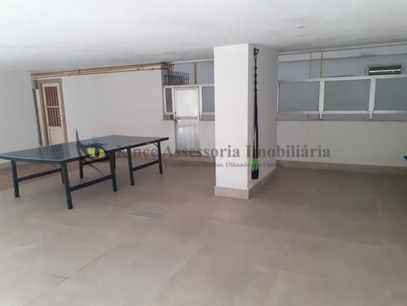 Apartamento à venda com 2 quartos, 85m² - Foto 25