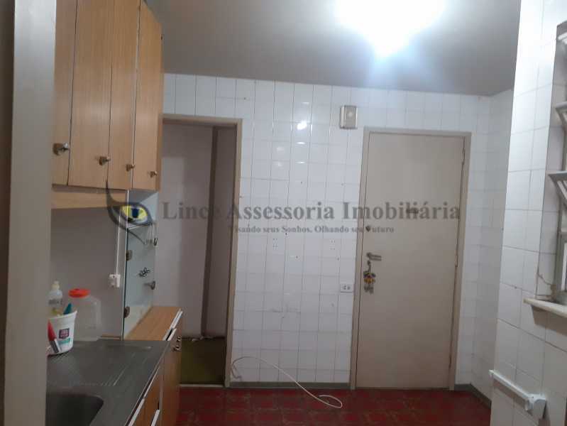 Apartamento à venda com 2 quartos, 85m² - Foto 19