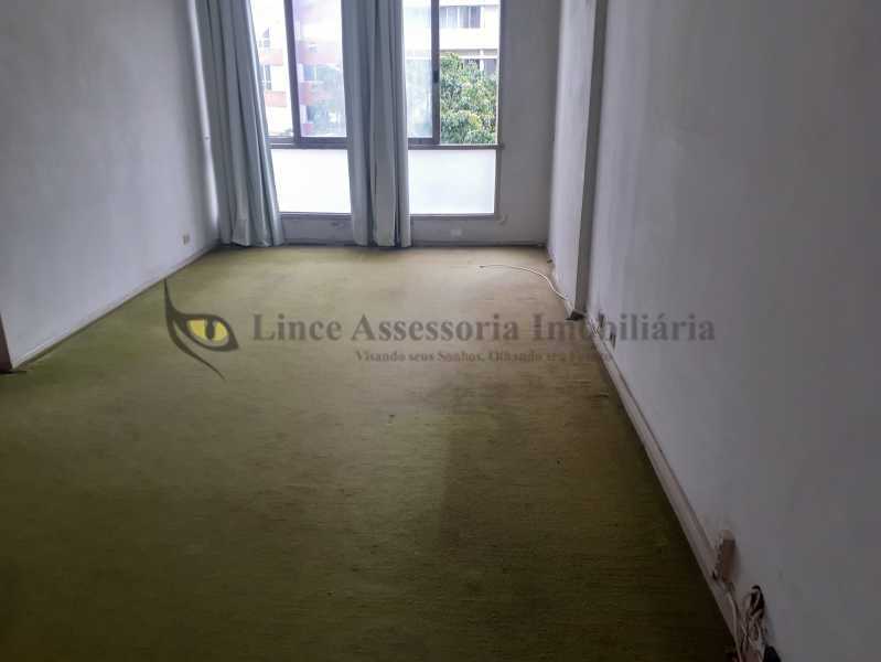 Apartamento à venda com 2 quartos, 85m² - Foto 3