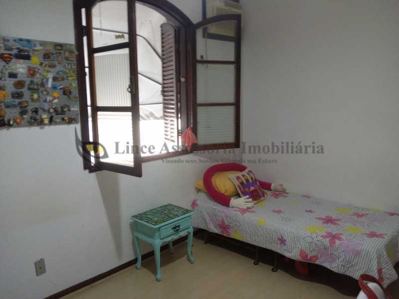 Casa à venda com 3 quartos, 200m² - Foto 19