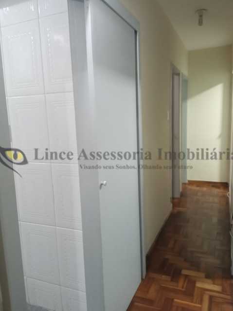 Apartamento à venda com 2 quartos, 65m² - Foto 9