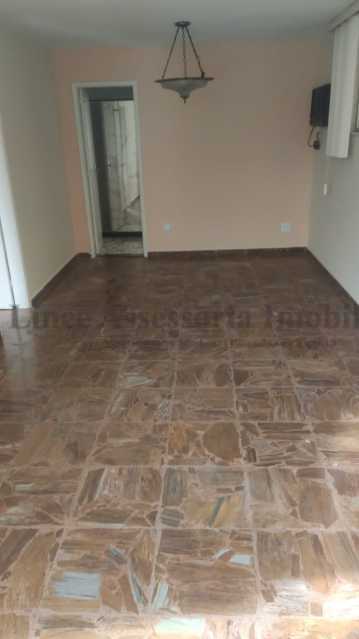 Apartamento à venda com 3 quartos, 120m² - Foto 2