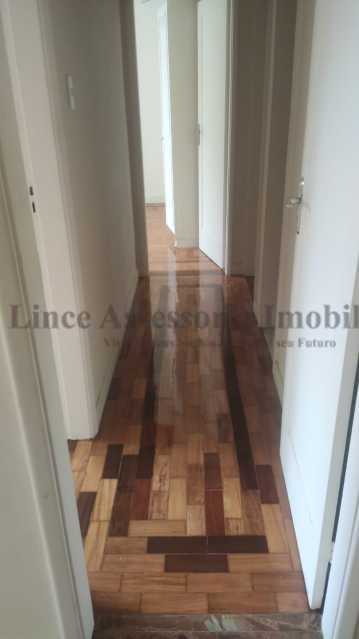 Apartamento à venda com 3 quartos, 120m² - Foto 3