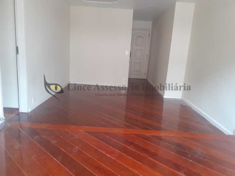 Apartamento à venda com 3 quartos, 95m² - Foto 2