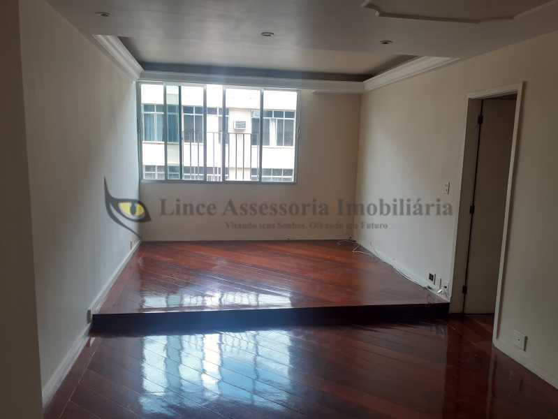 Apartamento à venda com 3 quartos, 95m² - Foto 1