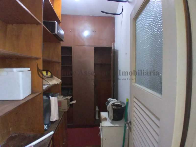 Apartamento à venda com 3 quartos, 132m² - Foto 27