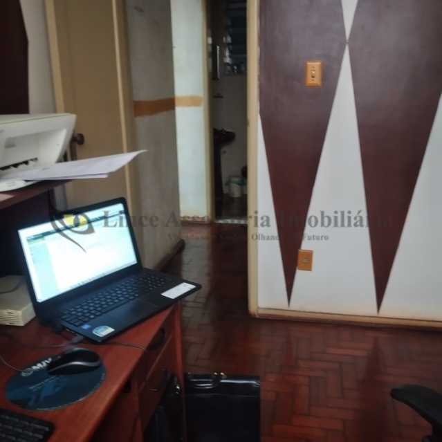 Apartamento à venda com 2 quartos, 62m² - Foto 18