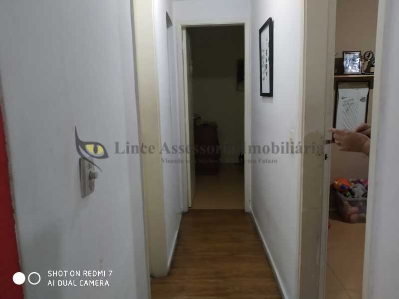 Apartamento à venda com 2 quartos, 72m² - Foto 7