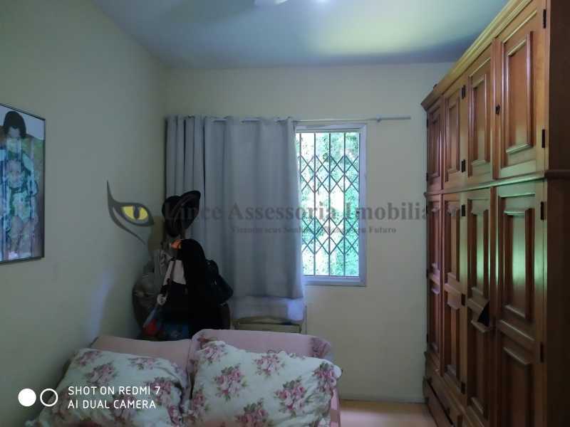 Apartamento à venda com 2 quartos, 72m² - Foto 9