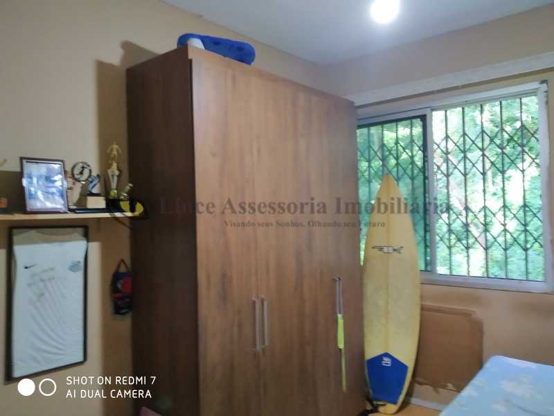 Apartamento à venda com 2 quartos, 72m² - Foto 10