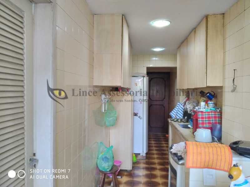 Apartamento à venda com 2 quartos, 72m² - Foto 20