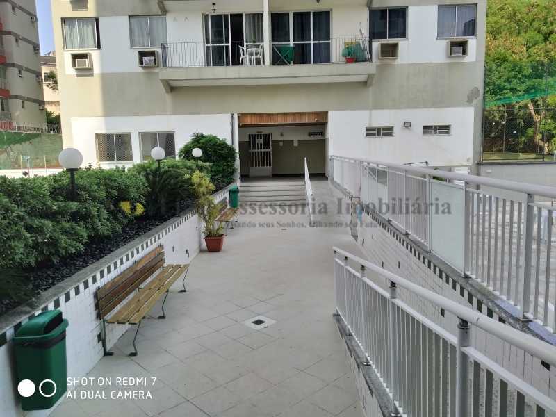 Apartamento à venda com 2 quartos, 72m² - Foto 27