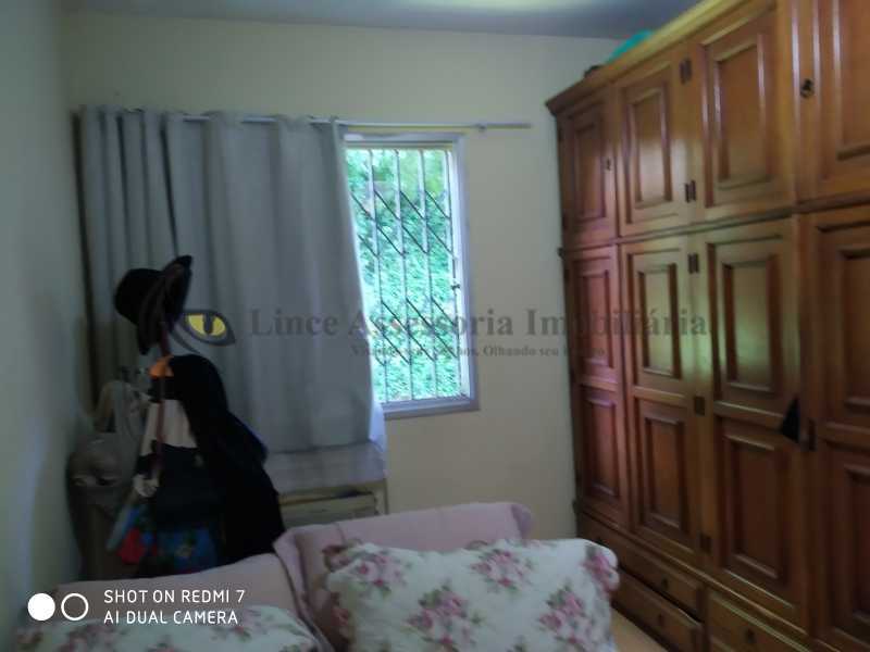 Apartamento à venda com 2 quartos, 72m² - Foto 11