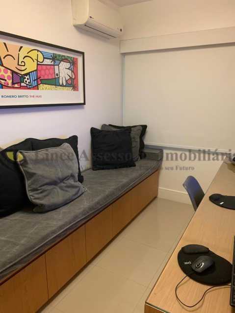 Apartamento à venda com 3 quartos, 96m² - Foto 18