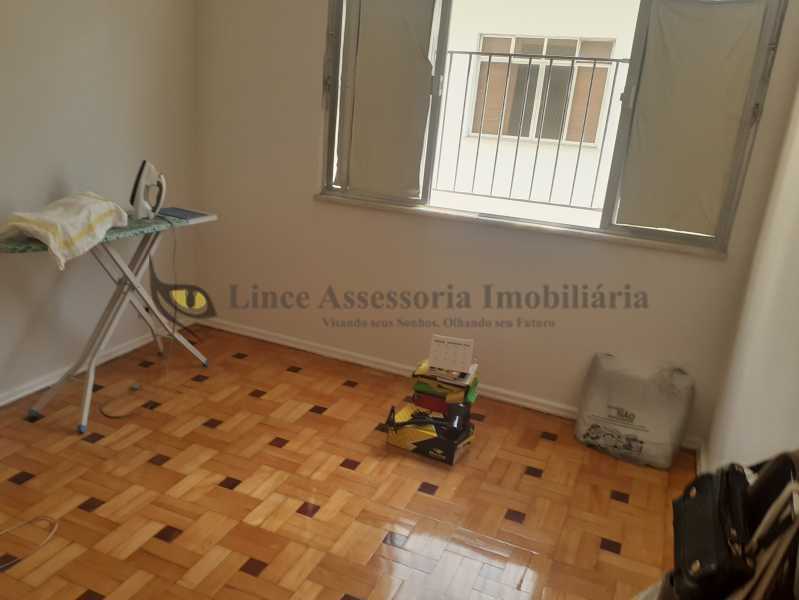 Apartamento à venda com 3 quartos, 94m² - Foto 11