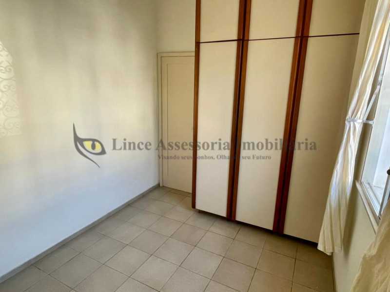 Apartamento à venda com 2 quartos, 55m² - Foto 10