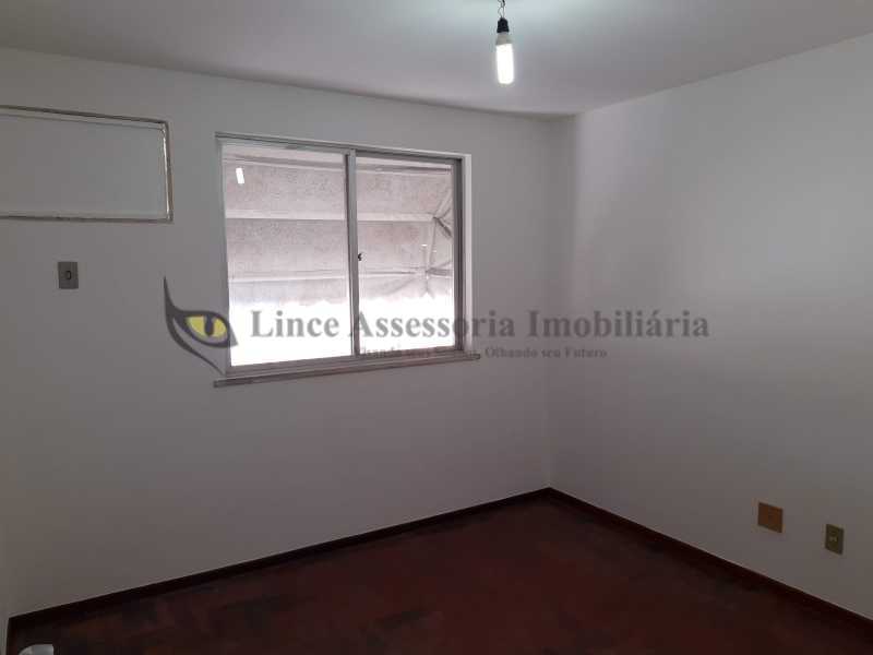 Apartamento à venda com 2 quartos, 106m² - Foto 6