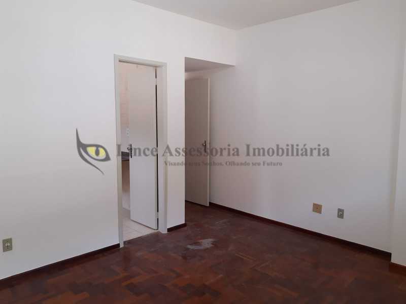 Apartamento à venda com 2 quartos, 106m² - Foto 10