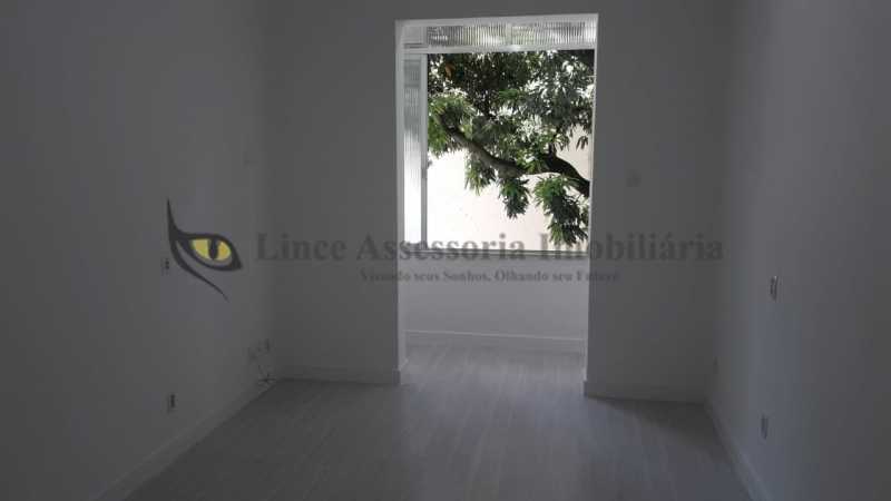 Apartamento à venda com 1 quarto, 46m² - Foto 1