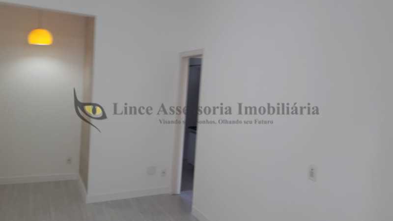 Apartamento à venda com 1 quarto, 46m² - Foto 8