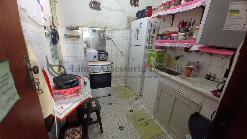 Apartamento à venda com 2 quartos, 60m² - Foto 18