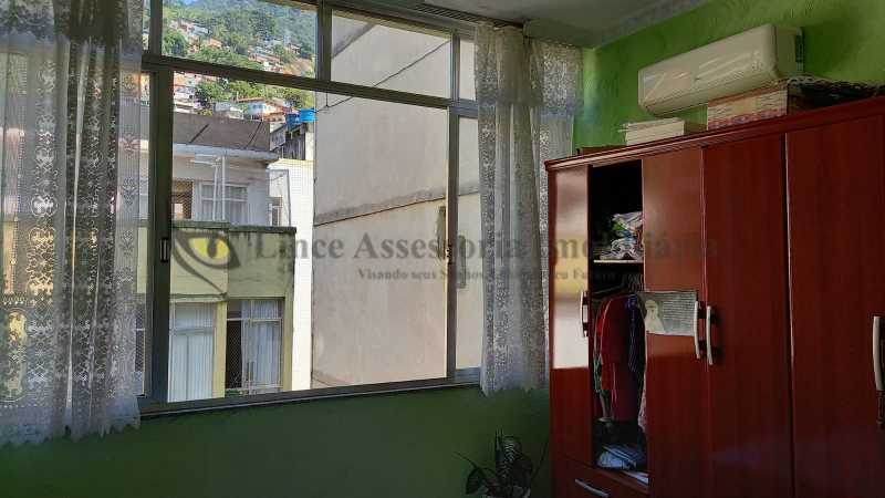 Apartamento à venda com 2 quartos, 60m² - Foto 13