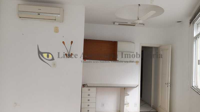 Casa à venda com 2 quartos, 174m² - Foto 18